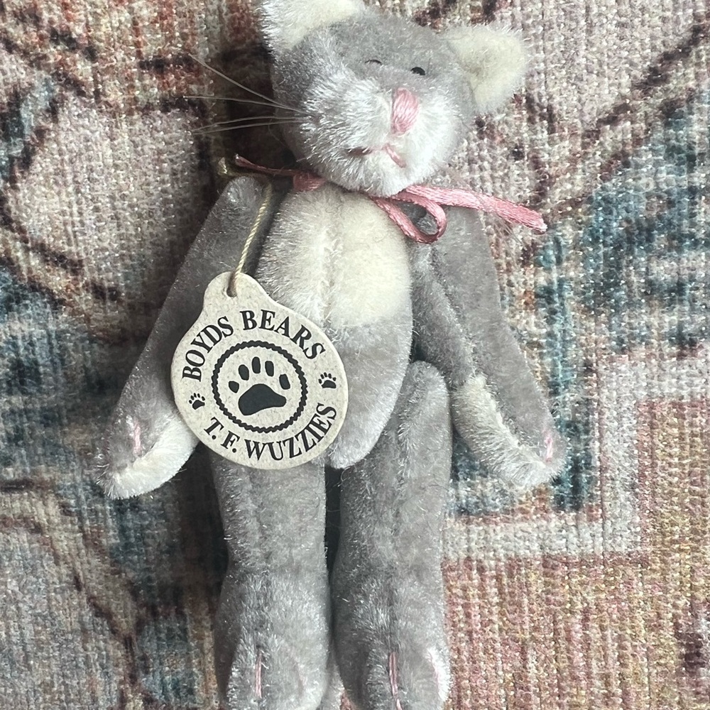Boyds Bears Gray Cream Plush Cat with Pink Bow